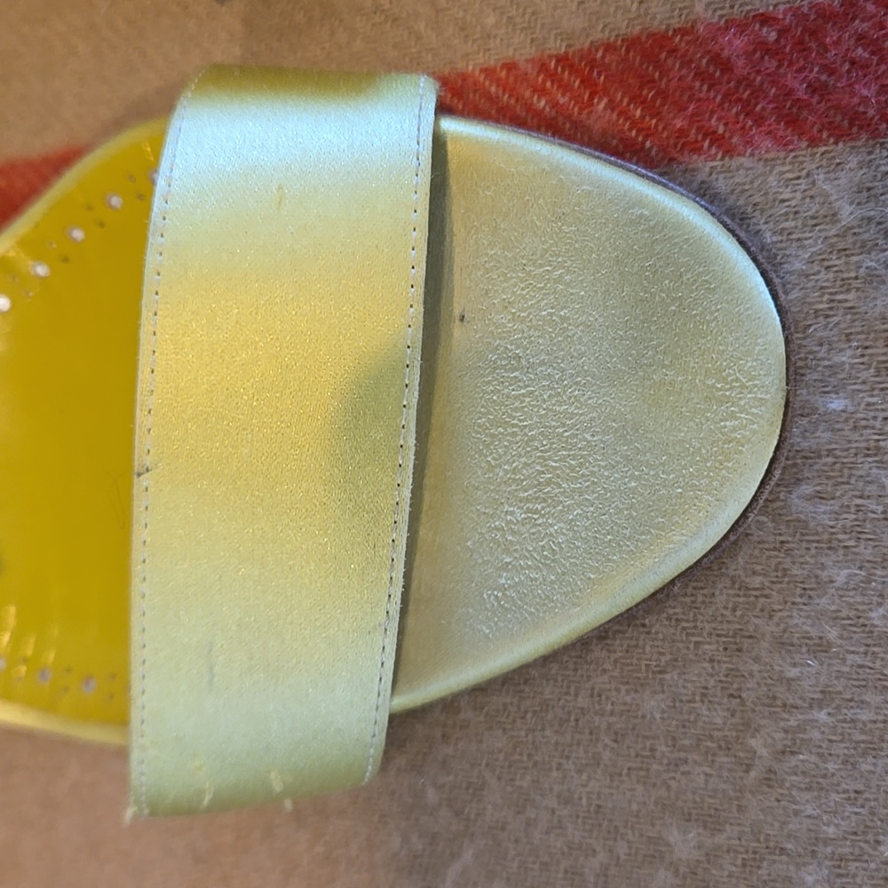 Manolo Blahnik Verda Sandal profi 105 Chartreuse 37 - Picture 3 of 13